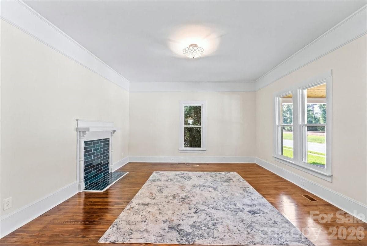 Single Family Residence at 317 S Ridge Avenue, Kannapolis, photo 6 of 47
