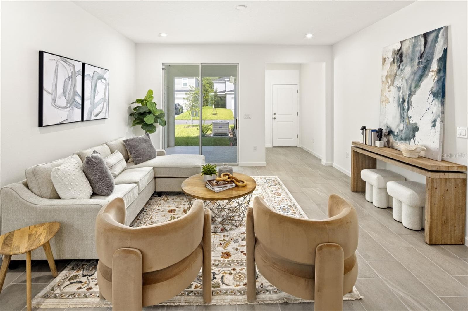 Alafia Great Room - 137 GREENHOUSE GROVE ST, GROVELAND