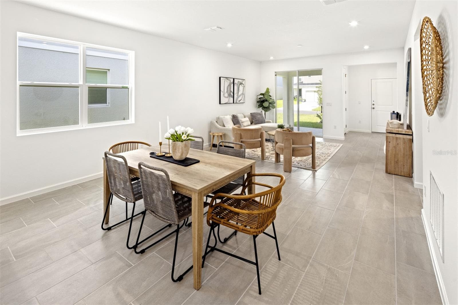 Alafia Dining Room - 141 GREENHOUSE GROVE ST, GROVELAND