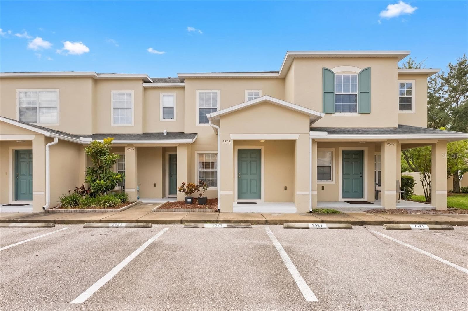 2523 SANDY BEACH LN