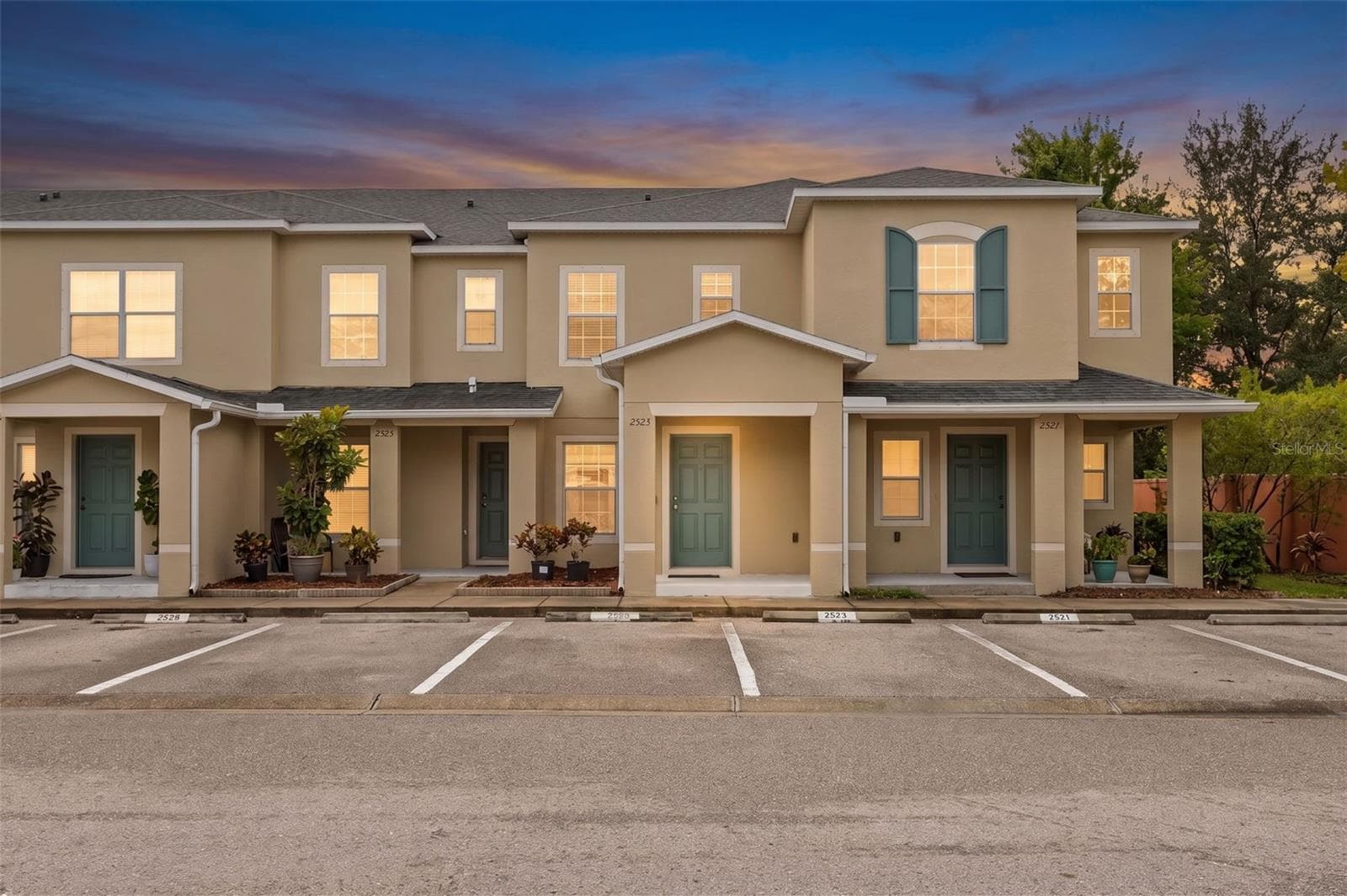 Townhouse at 2523 SANDY BEACH LN, CLEARWATER, photo 2 of 45