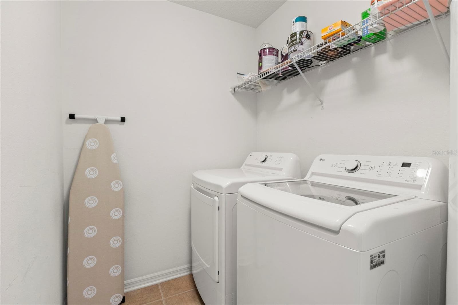Townhouse at 2523 SANDY BEACH LN, CLEARWATER, photo 27 of 45