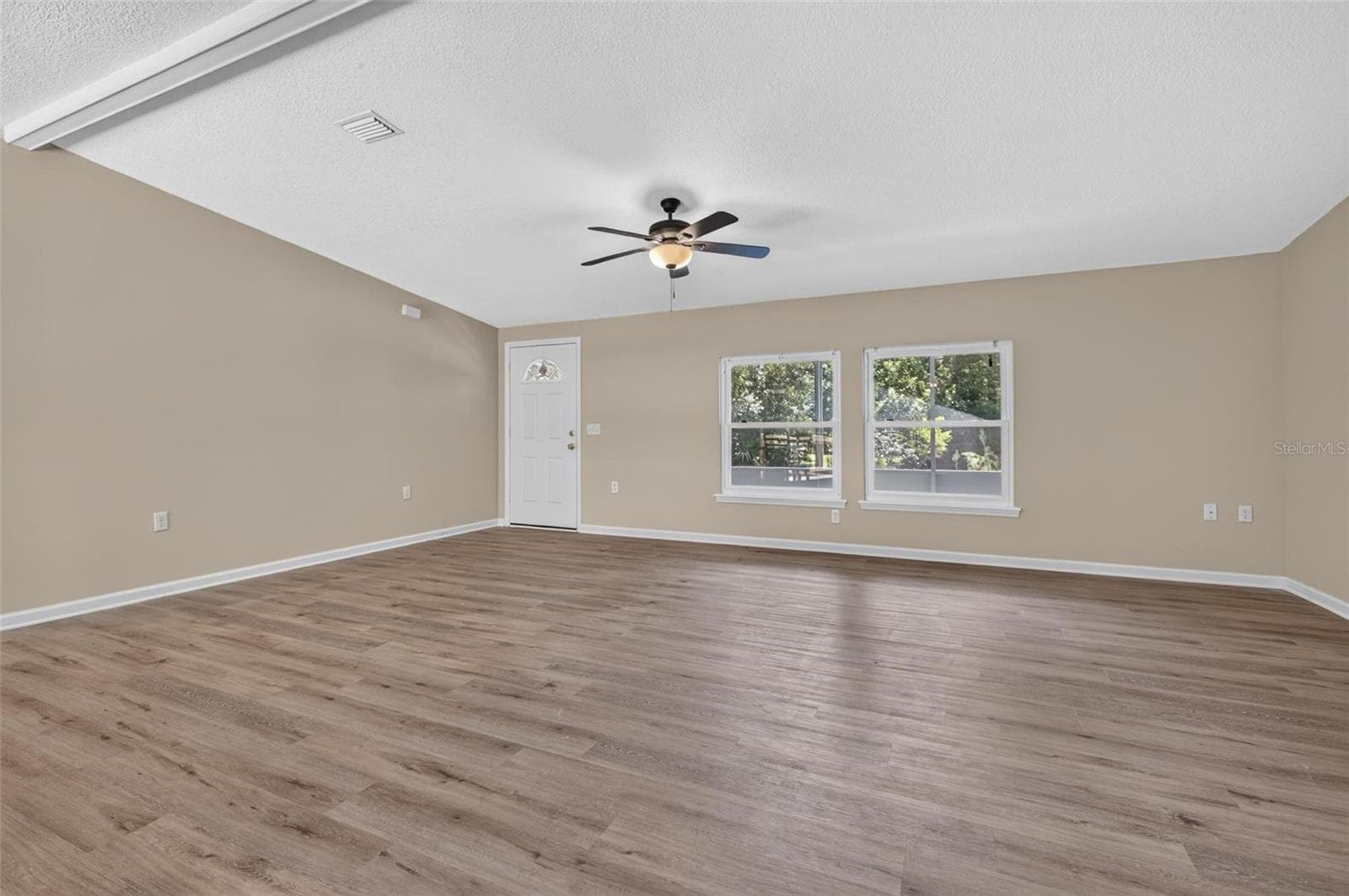 Manufactured Home at 6593 CROOKED CREEK LN, ST AUGUSTINE, photo 9 of 48