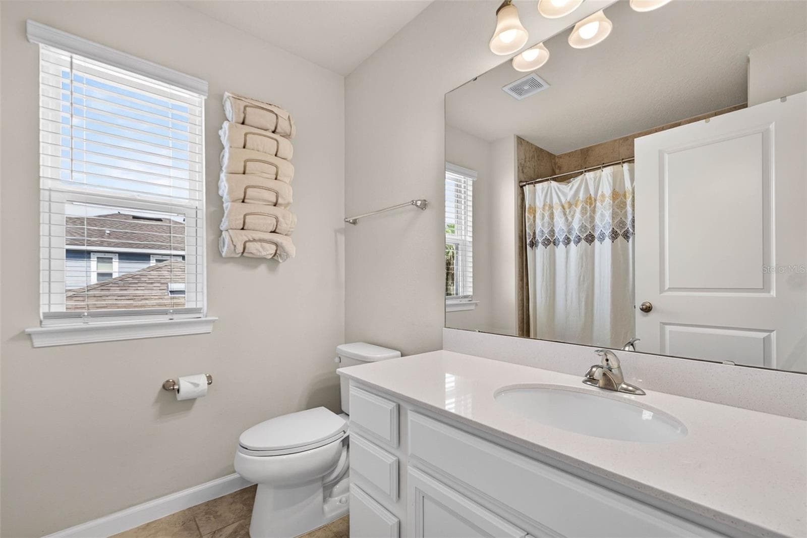 Single Family Residence at 11618 GOLD DUST CT, RIVERVIEW, photo 42 of 74