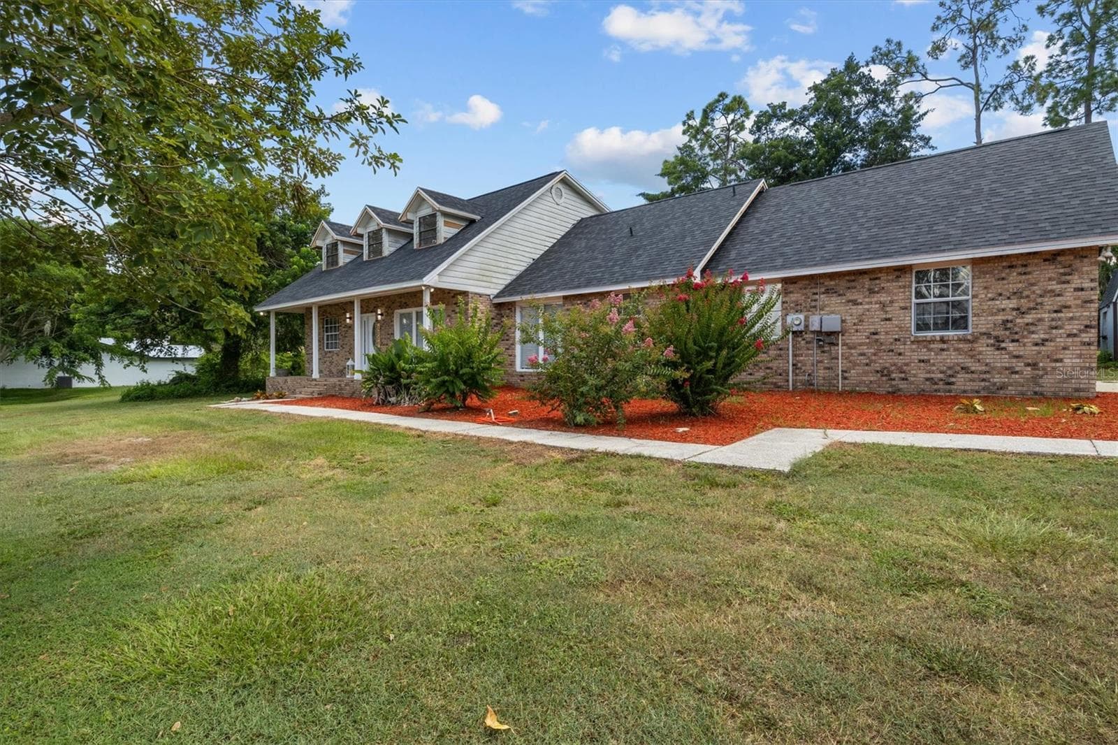 Single Family Residence at 1715 LAKE MIRIAM DR, LAKELAND, photo 4 of 47