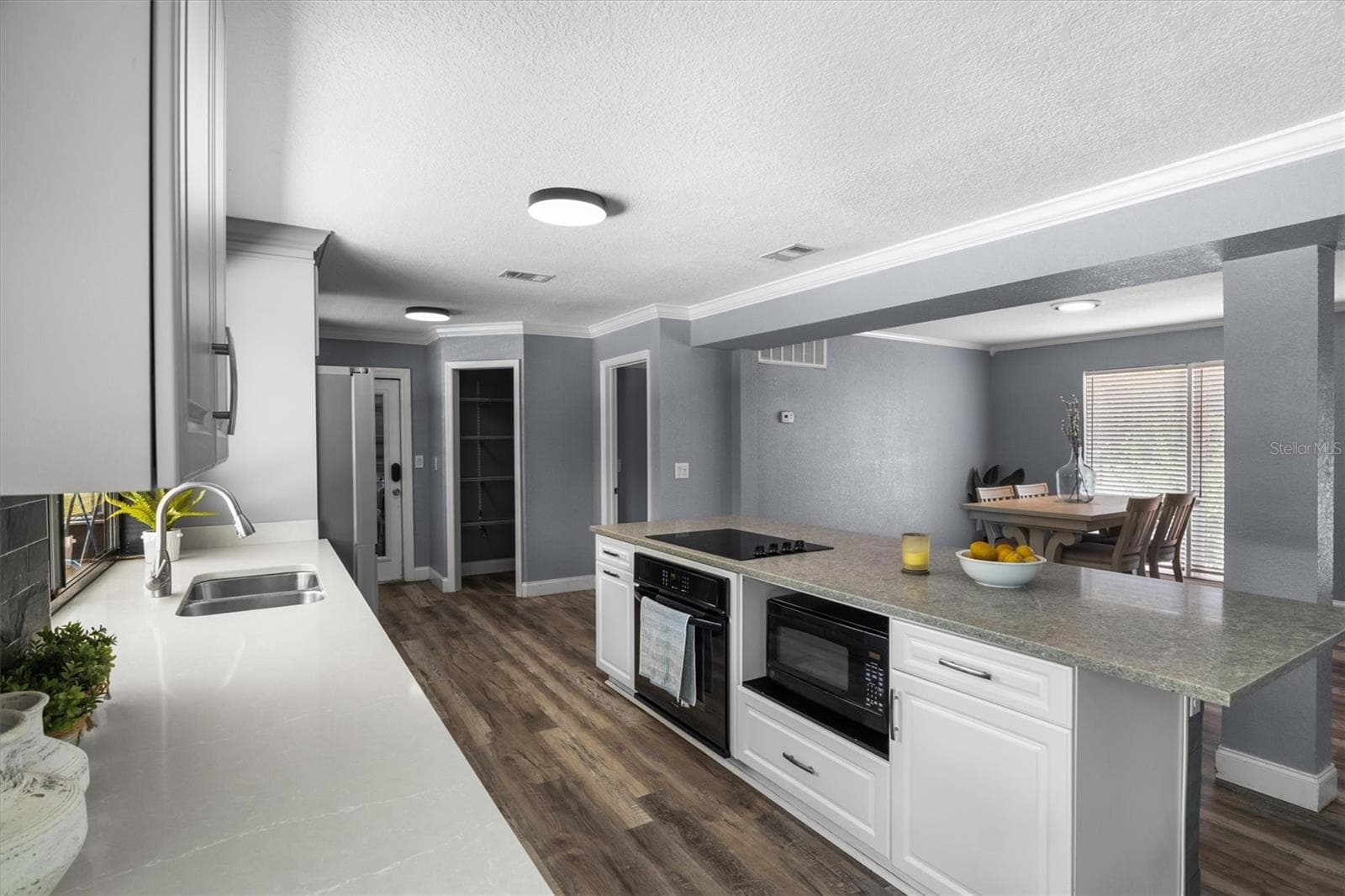 Single Family Residence at 1715 LAKE MIRIAM DR, LAKELAND, photo 15 of 47
