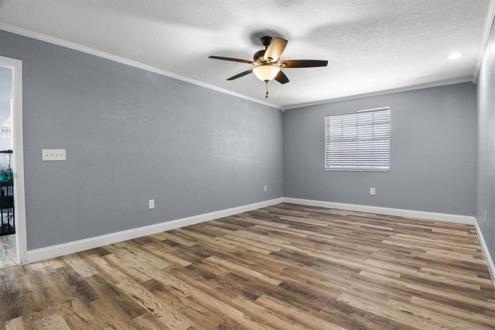 Single Family Residence at 1715 LAKE MIRIAM DR, LAKELAND, photo 26 of 47