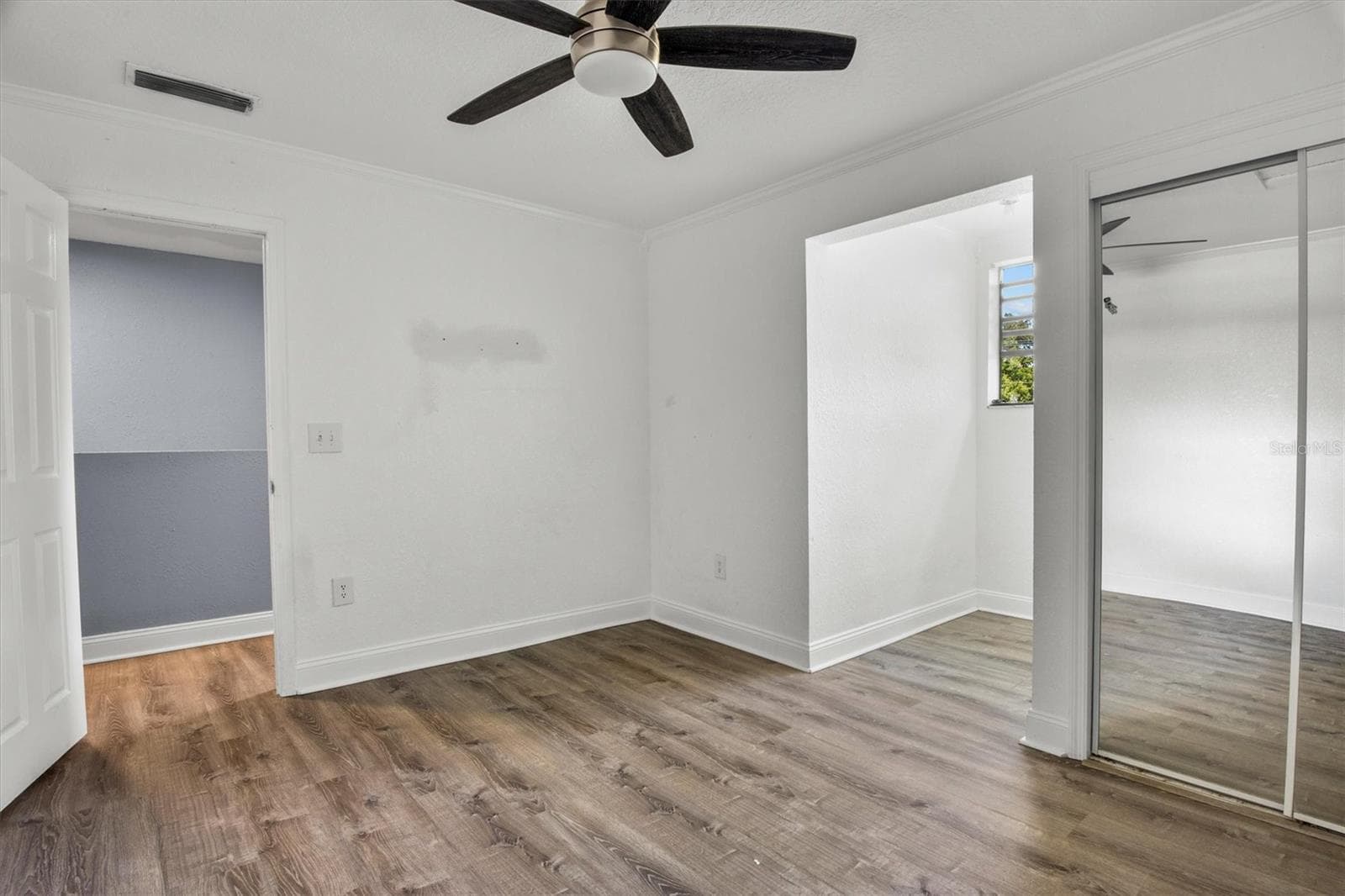 Single Family Residence at 1715 LAKE MIRIAM DR, LAKELAND, photo 36 of 47