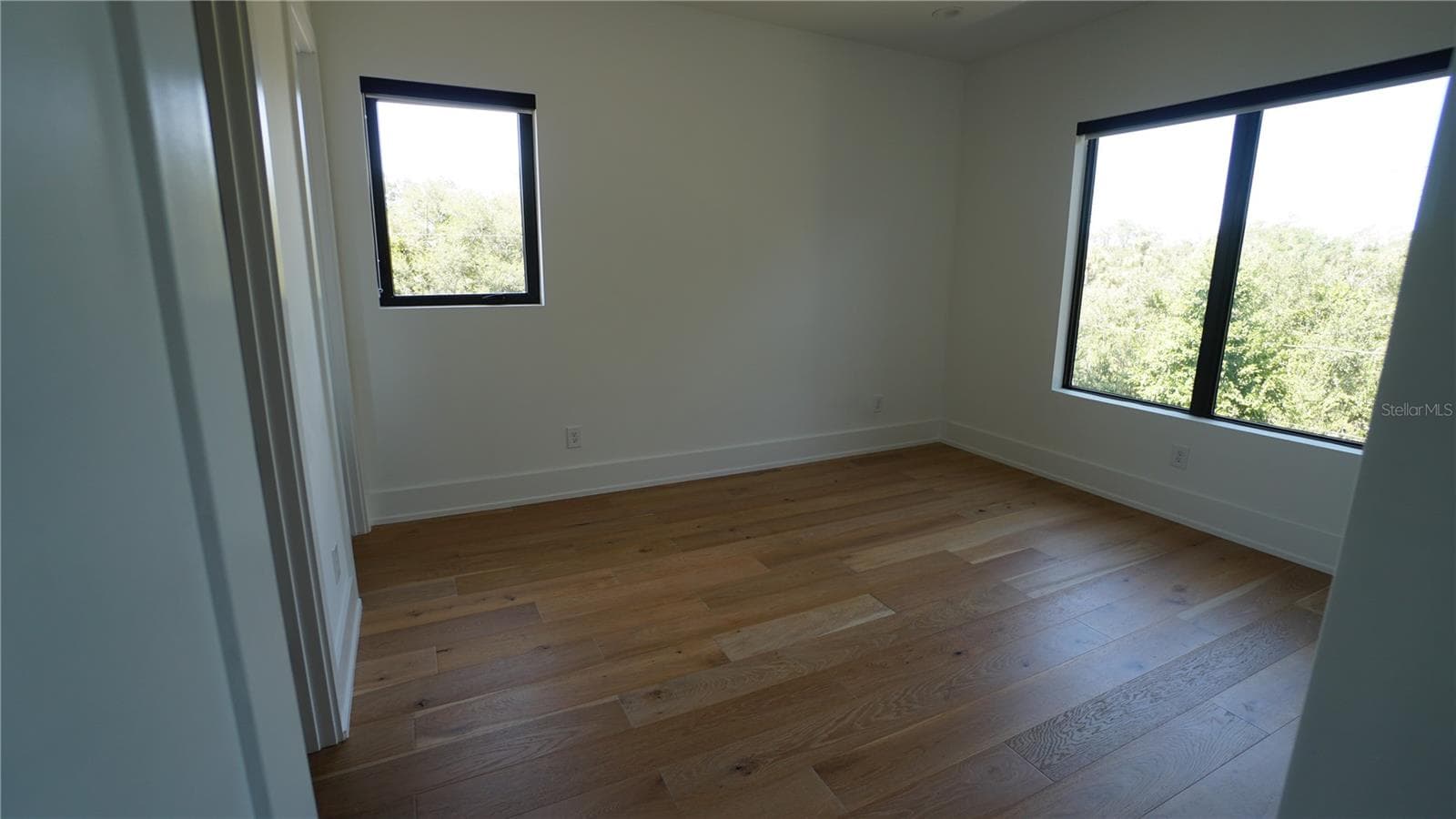 Single Family Residence at 4717 W ESTRELLA ST, TAMPA, photo 9 of 28
