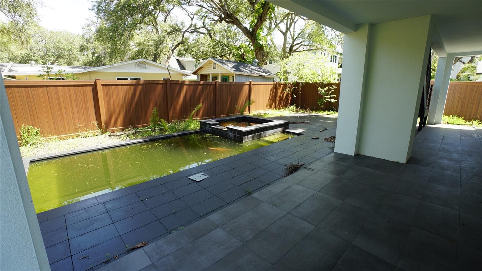 Single Family Residence at 4717 W ESTRELLA ST, TAMPA, photo 27 of 28