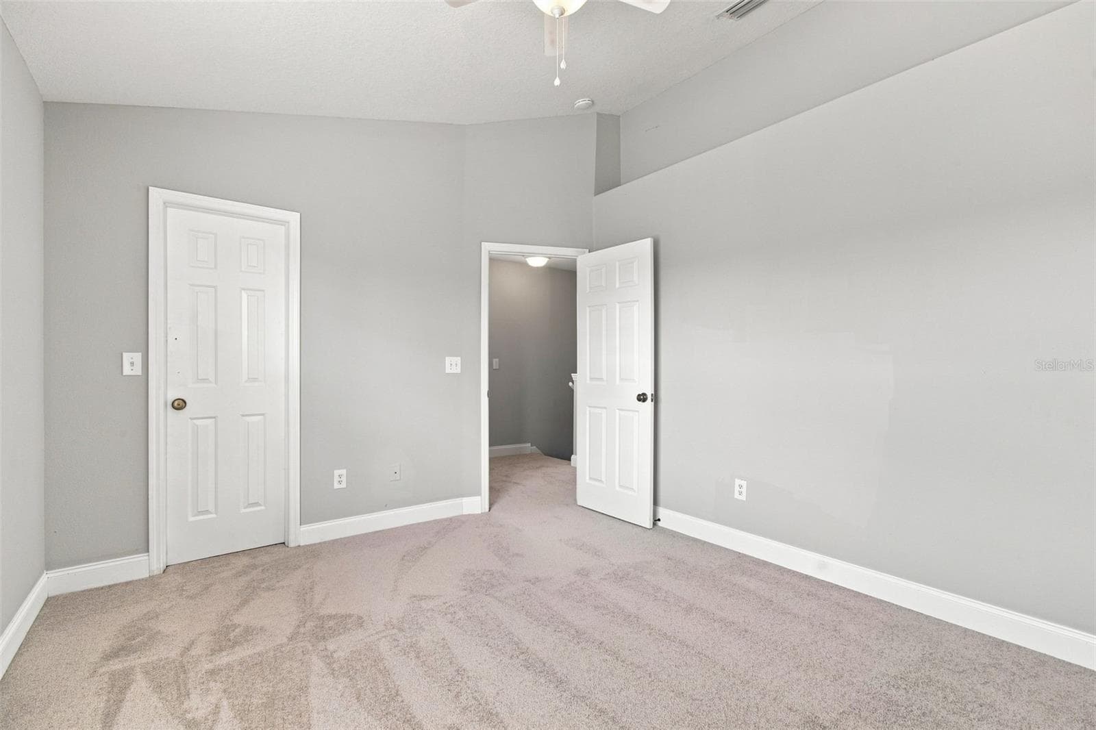 Townhouse at 12225 COUNTRY WHITE CIR, TAMPA, photo 27 of 77