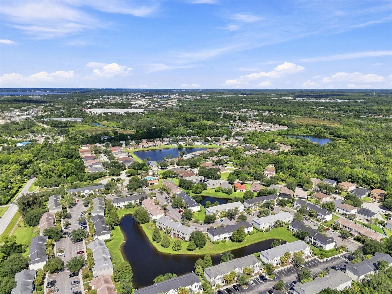 Townhouse at 12225 COUNTRY WHITE CIR, TAMPA, photo 61 of 77