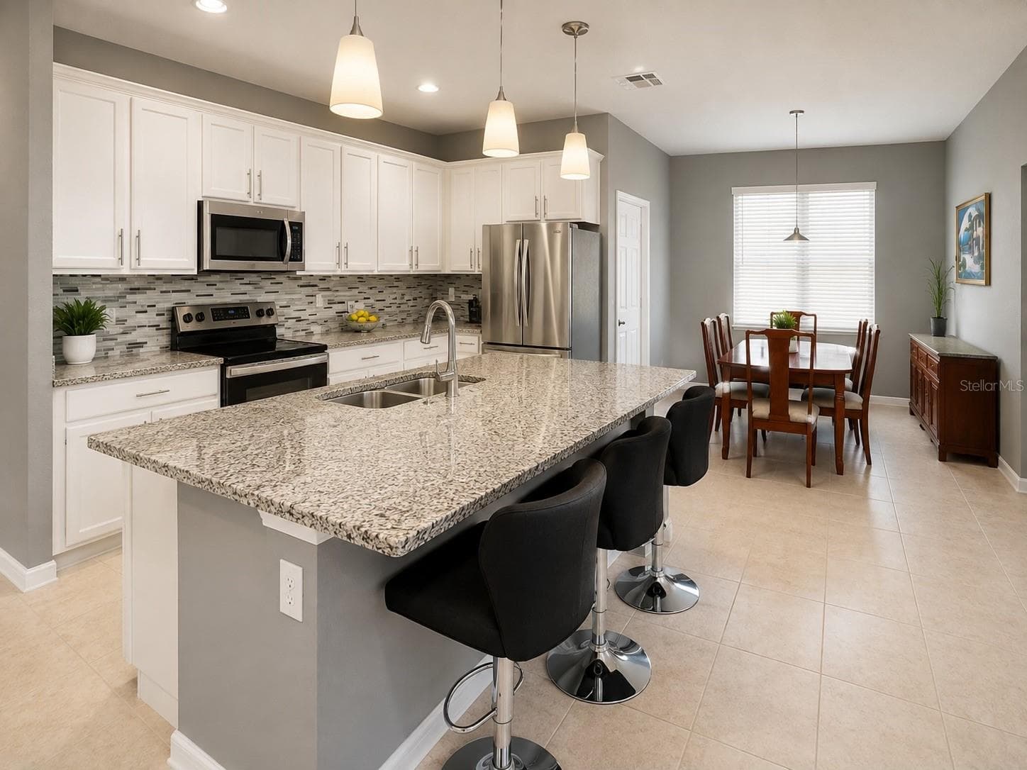 Single Family Residence at 750 STAR MAGNOLIA DR, KISSIMMEE, photo 4 of 18