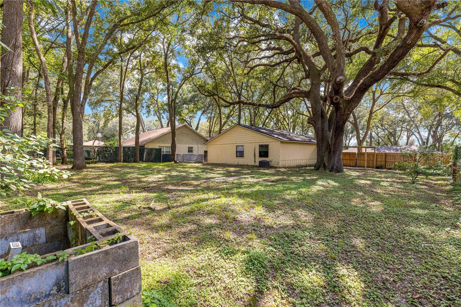 Single Family Residence at 43 ALMOND PASS DR, OCALA, photo 10 of 37