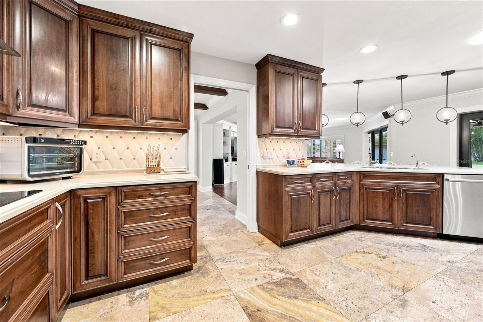 Ample storage and counterspace galore! - 13123 108TH AVE, LARGO