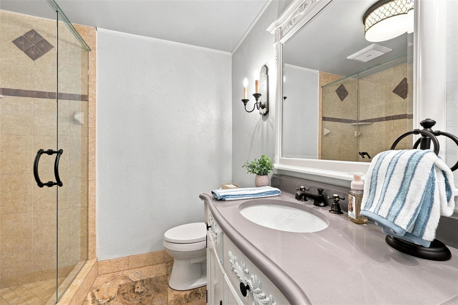 Guest/Hall Bath - 13123 108TH AVE, LARGO