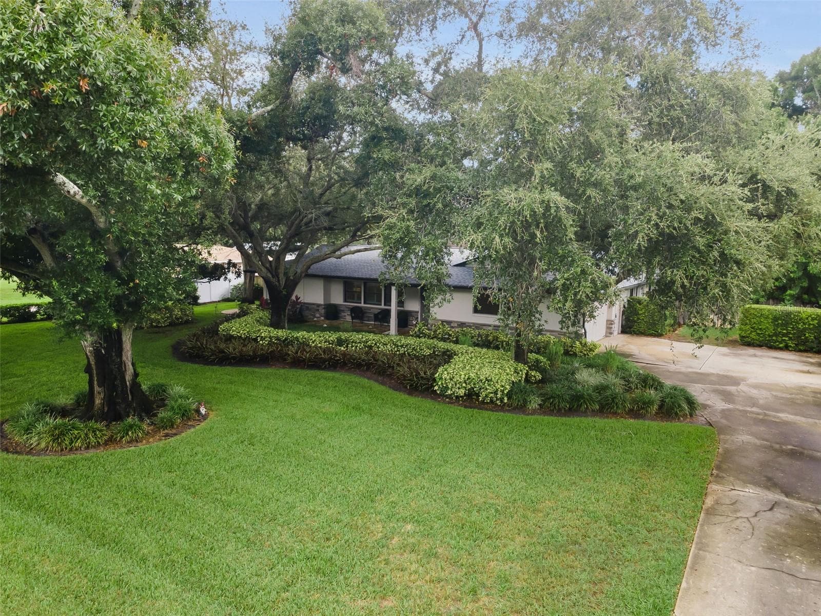 Schedule your private showing today and be ready to be captivated by the warmth and peacefulness of this home. - 13123 108TH AVE, LARGO