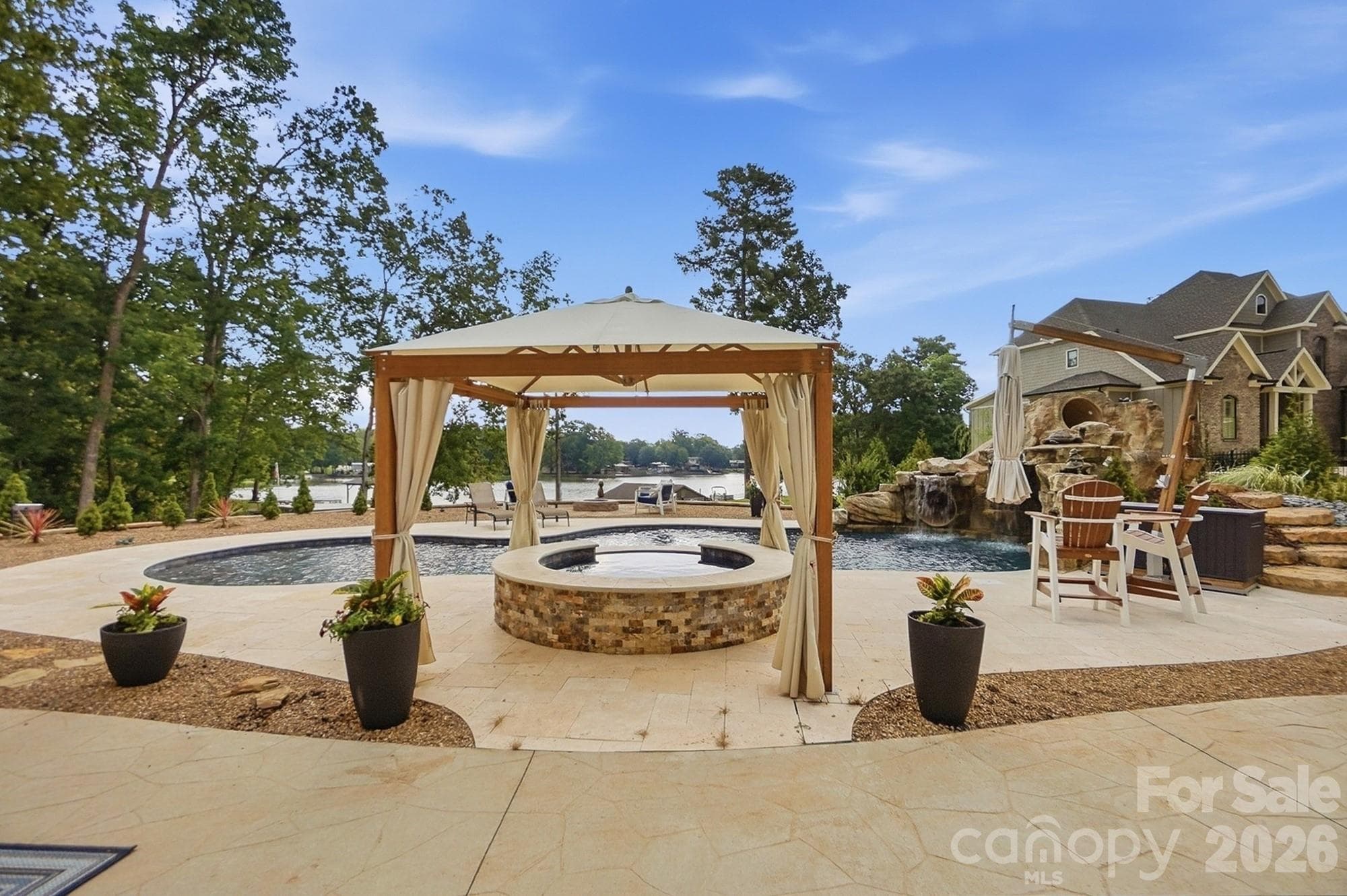 Single Family Residence at 1920 Marlin Drive, Lake Wylie, photo 12 of 48