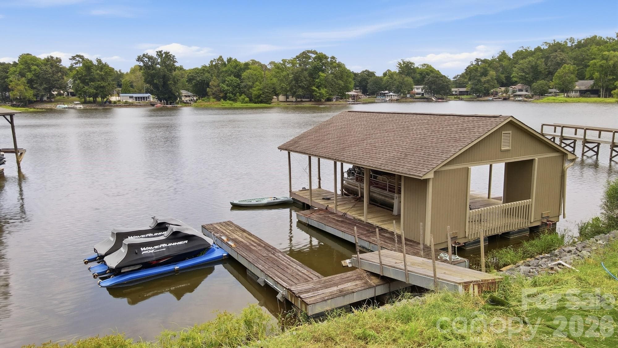 Single Family Residence at 1920 Marlin Drive, Lake Wylie, photo 15 of 48