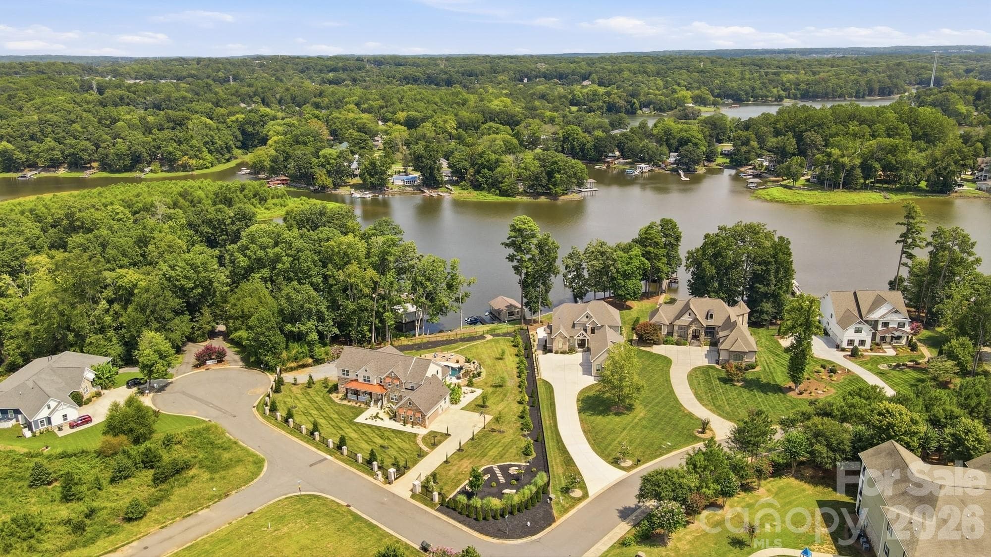 Single Family Residence at 1920 Marlin Drive, Lake Wylie, photo 17 of 48