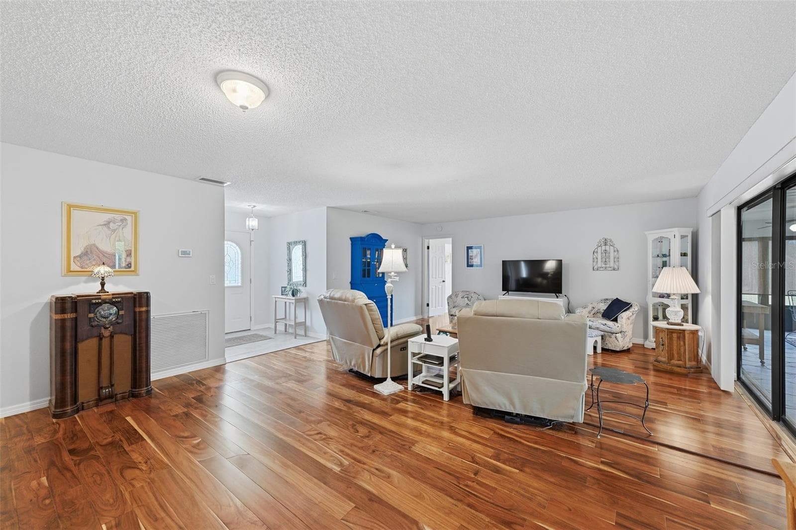 GREAT ROOM FOYER - 1803 NEW BEDFORD DR, SUN CITY CENTER