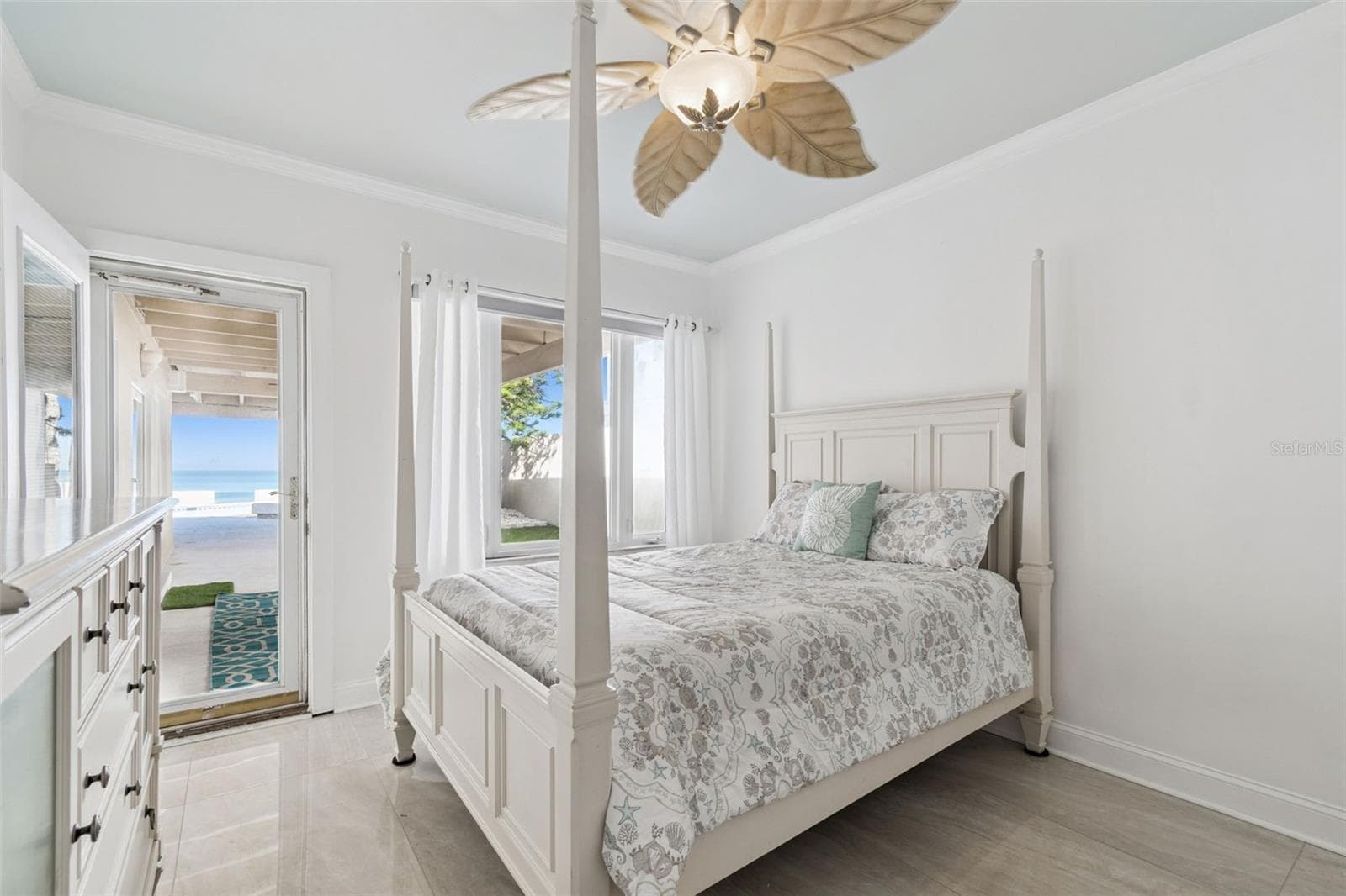 Single Family Residence at 1520 GULF BLVD, BELLEAIR BEACH, photo 29 of 62