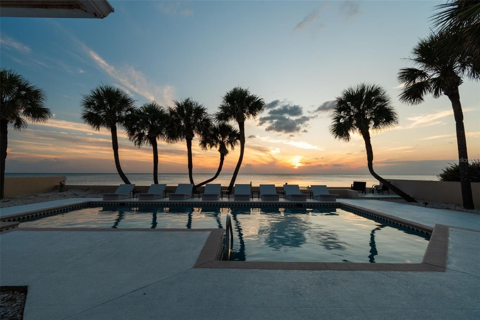 Single Family Residence at 1520 GULF BLVD, BELLEAIR BEACH, photo 60 of 62