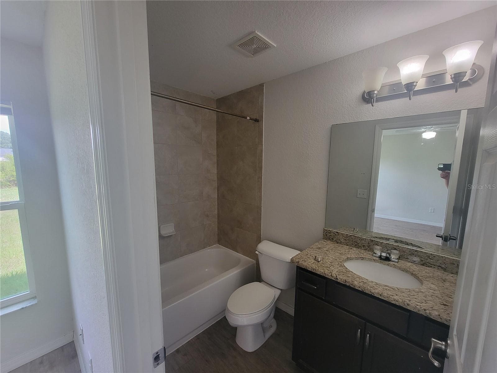 Single Family Residence at 42 JUNIPER LOOP CIR, OCALA, photo 5 of 8