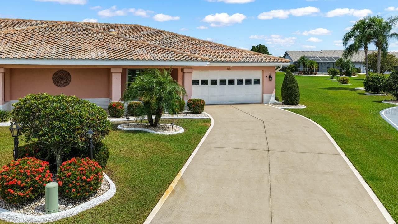 Single Family Residence at 1001 ARDMORE WAY, SUN CITY CENTER, photo 2 of 67