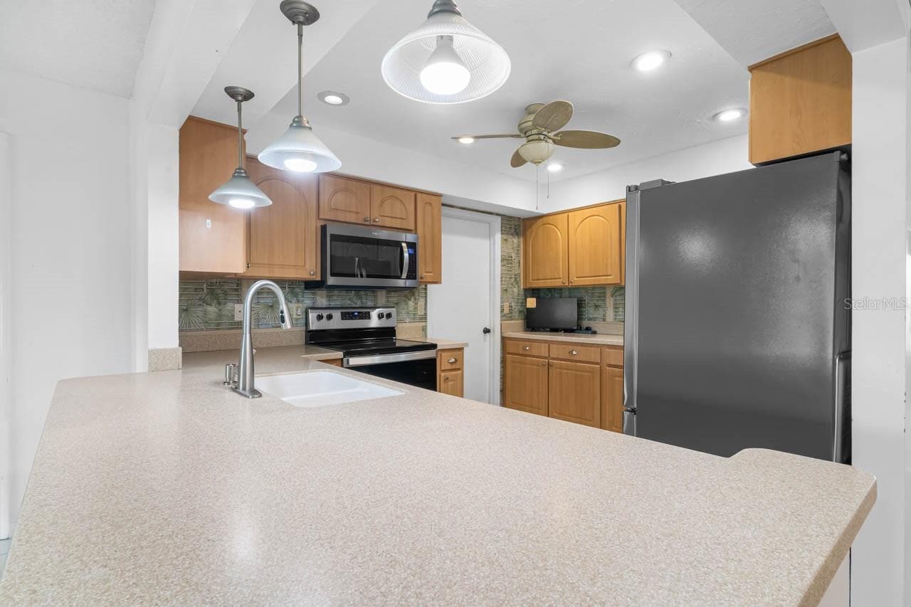Kitchen - 1001 ARDMORE WAY, SUN CITY CENTER
