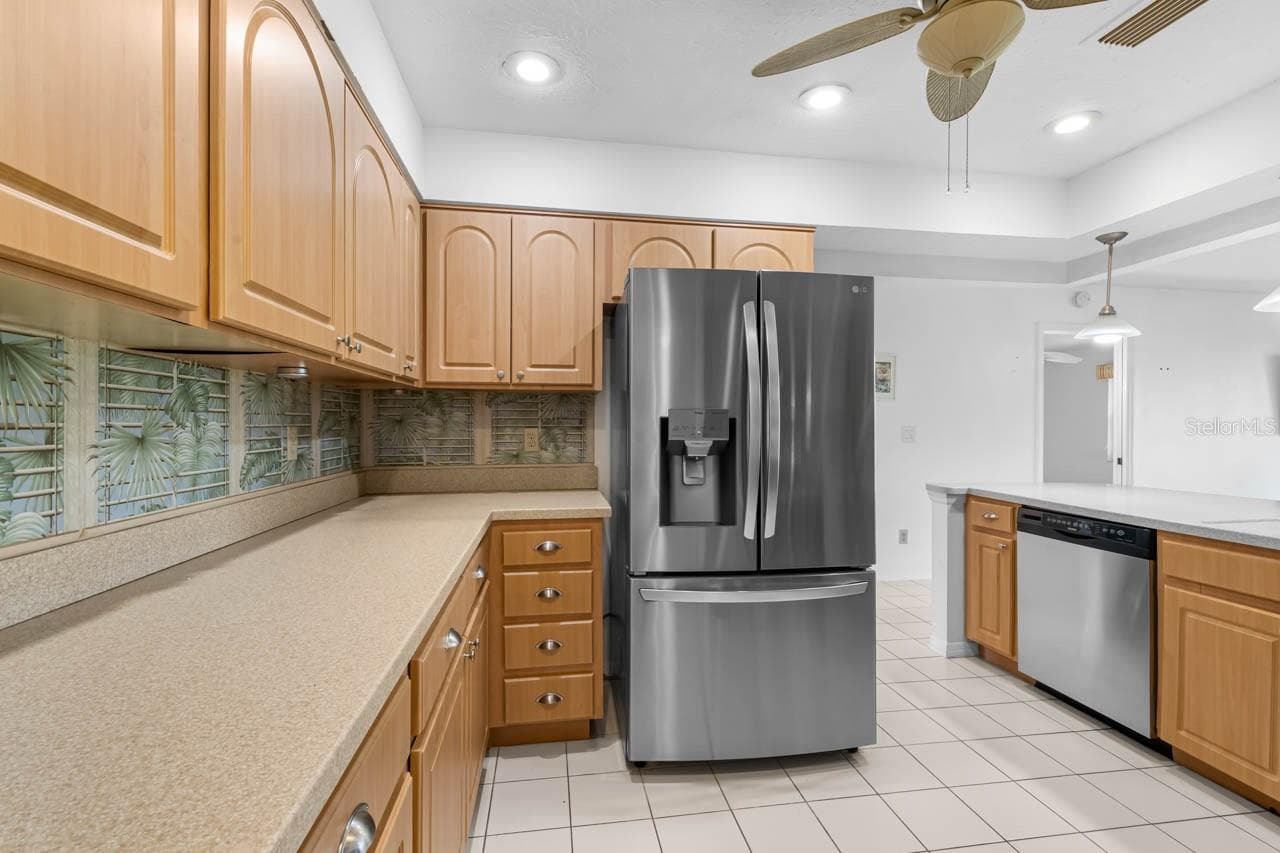 Single Family Residence at 1001 ARDMORE WAY, SUN CITY CENTER, photo 19 of 67
