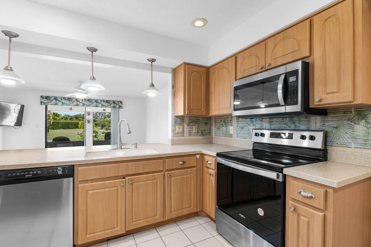 Single Family Residence at 1001 ARDMORE WAY, SUN CITY CENTER, photo 20 of 67