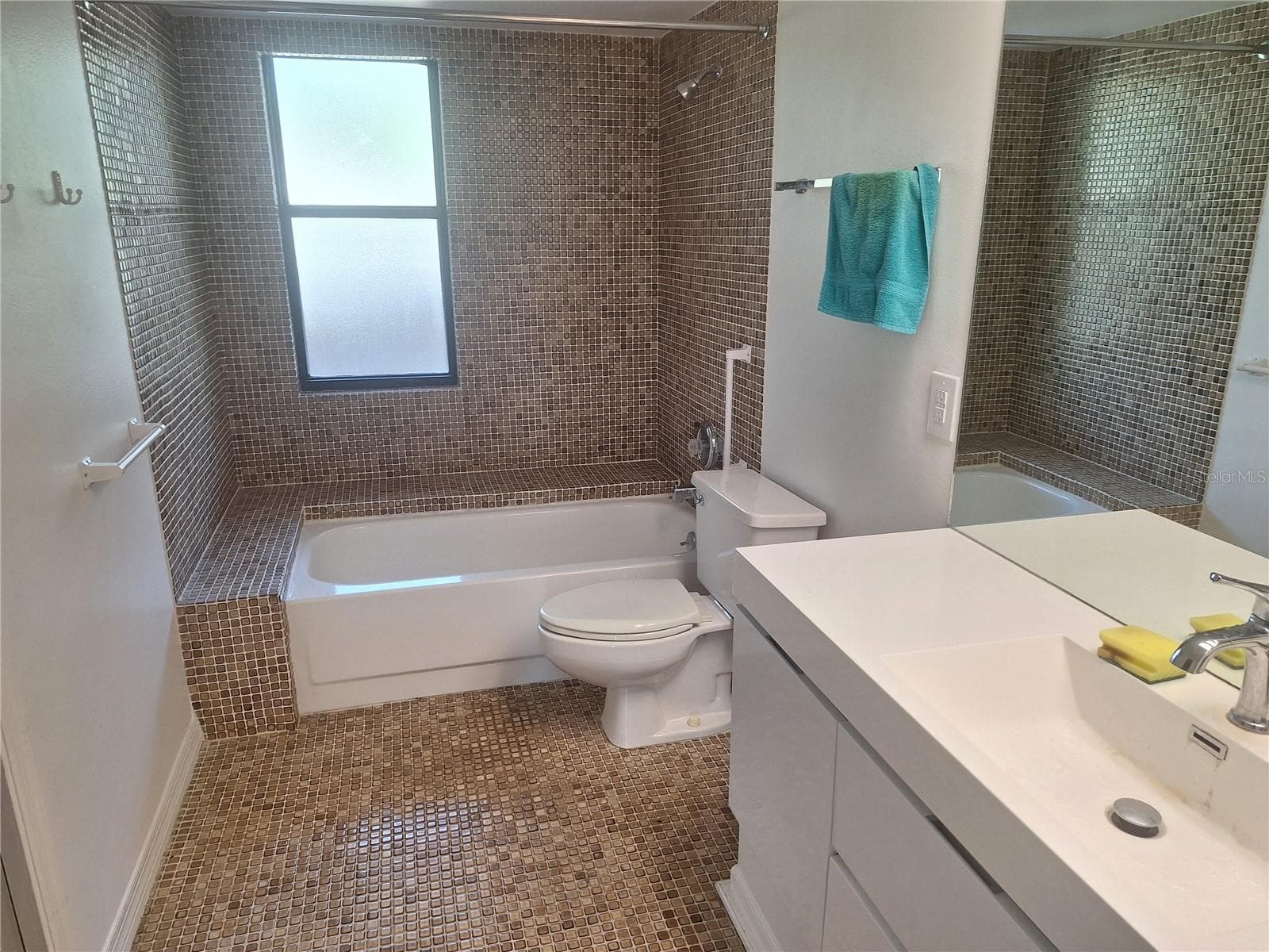 Condominium at 504 S FLORIDA AVE #215, TARPON SPRINGS, photo 13 of 31