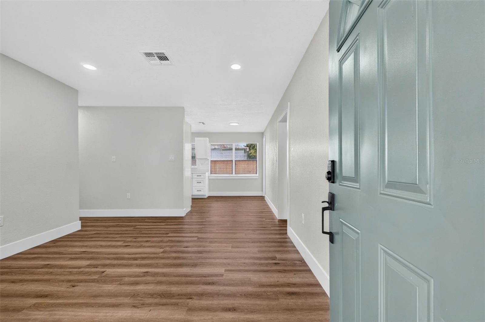 Single Family Residence at 655 TRAVIS CT, BARTOW, photo 4 of 38