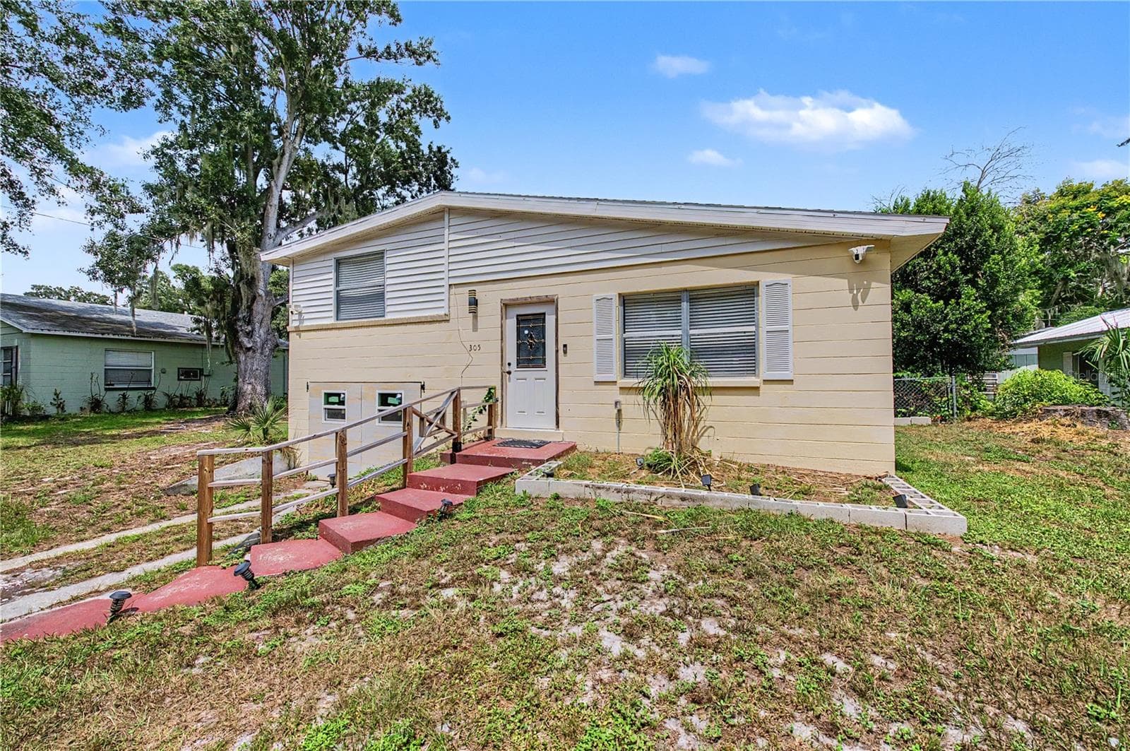 305 CORDOVA RD