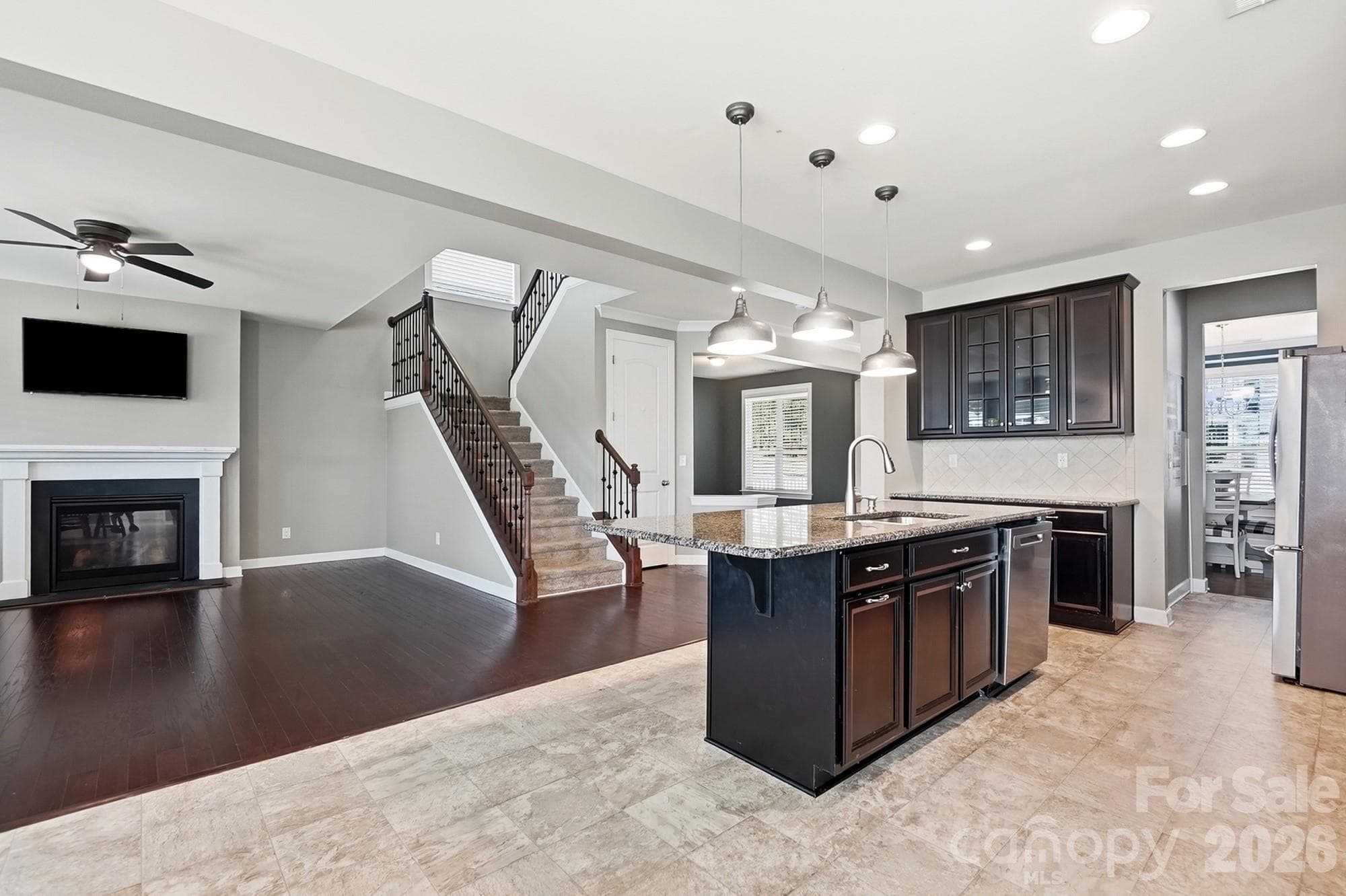 Single Family Residence at 10125 Castlebrooke Drive, Concord, photo 14 of 48