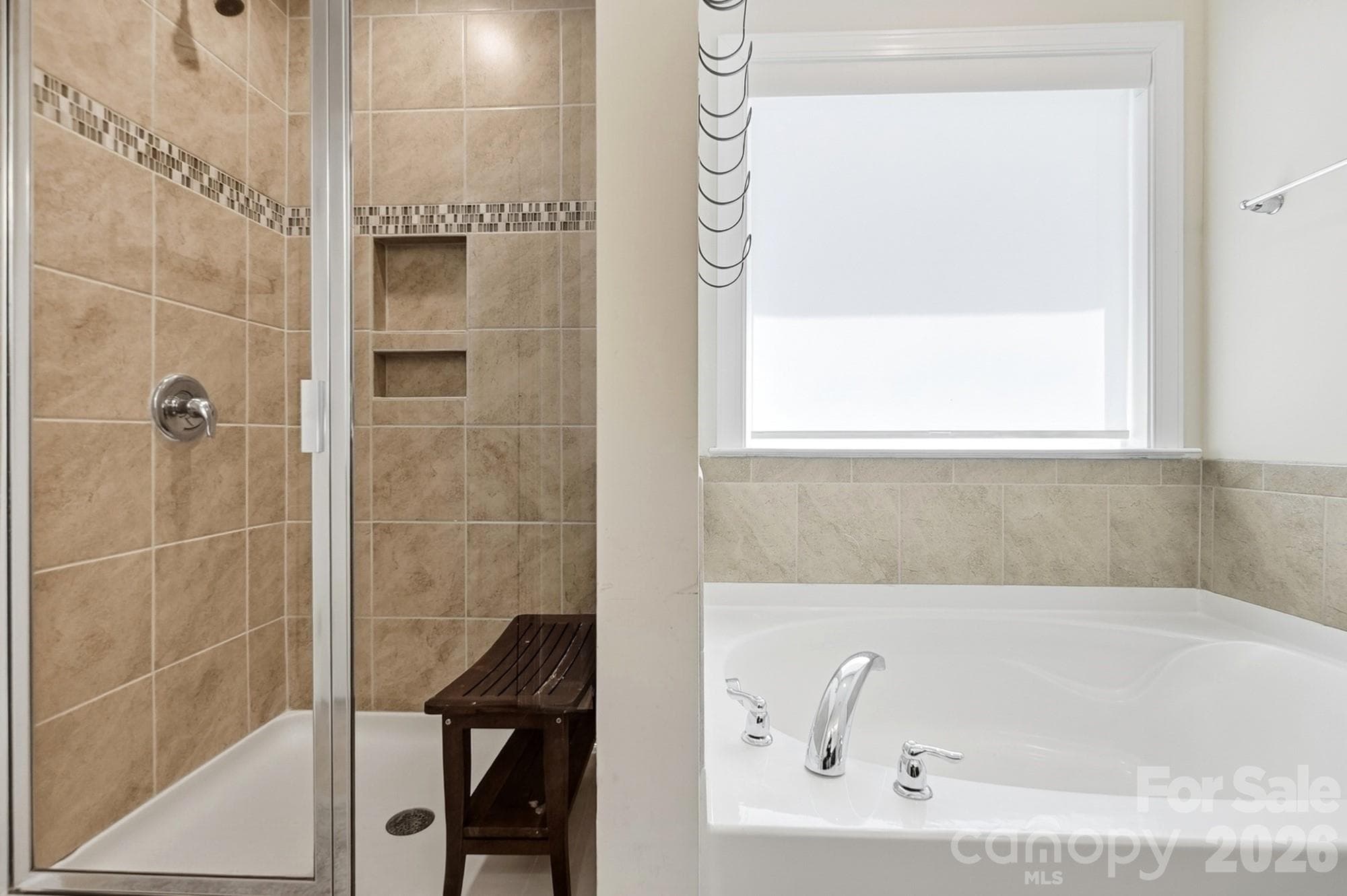Single Family Residence at 10125 Castlebrooke Drive, Concord, photo 36 of 48