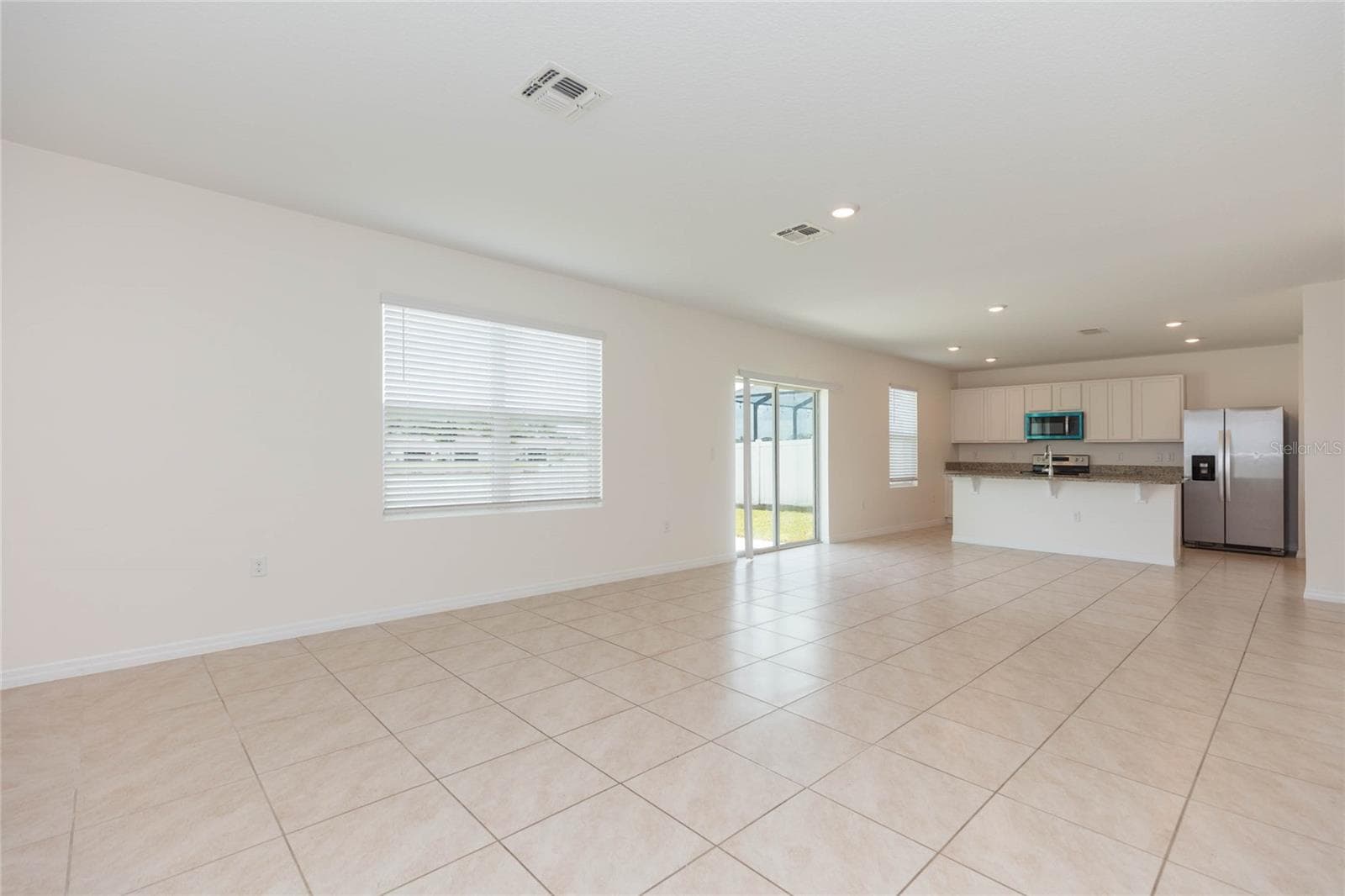 Single Family Residence at 478 AUTUMN STREAM DR, AUBURNDALE, photo 12 of 44