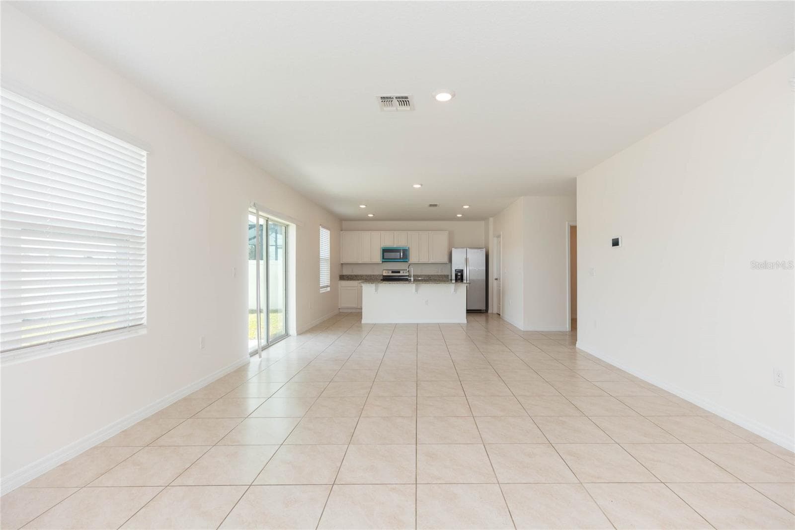 Single Family Residence at 478 AUTUMN STREAM DR, AUBURNDALE, photo 13 of 44