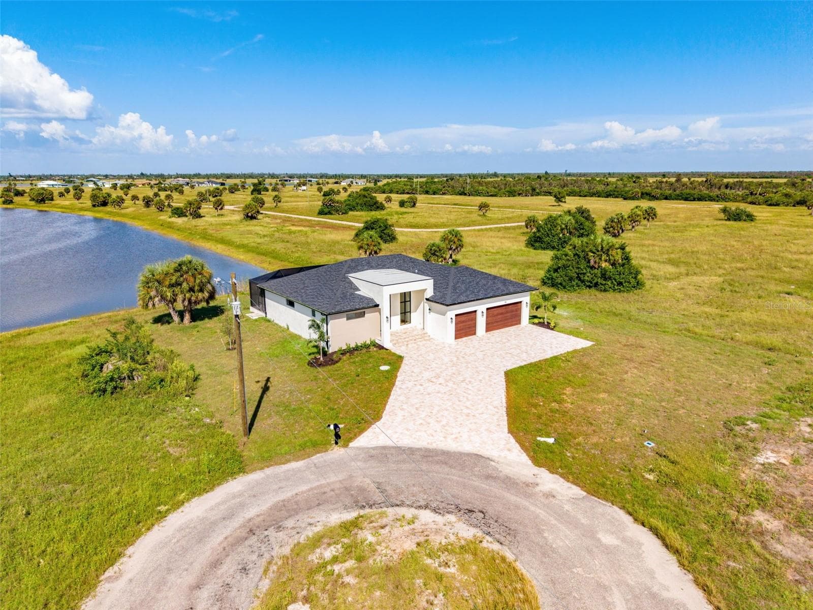Secluded Cul-de-Sac Location - 44 SUNFLOWER DR, PLACIDA