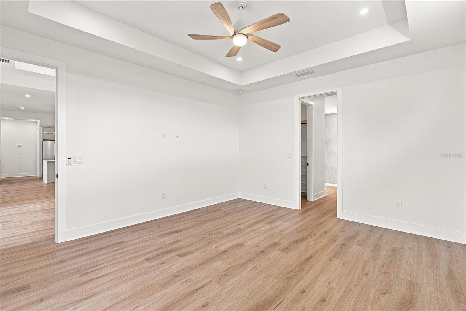 Spacious Primary Bedroom - 44 SUNFLOWER DR, PLACIDA