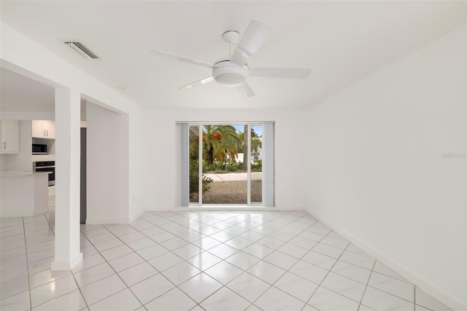 Another view of the Dining Room - 708 GARFIELD DR, SARASOTA