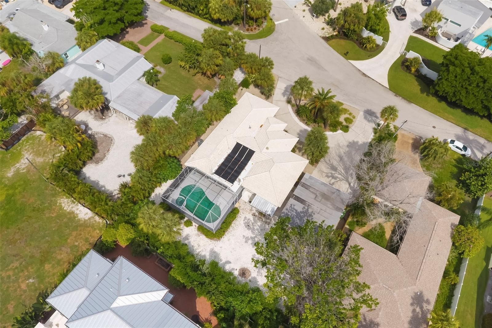 Single Family Residence at 708 GARFIELD DR, SARASOTA, photo 55 of 86