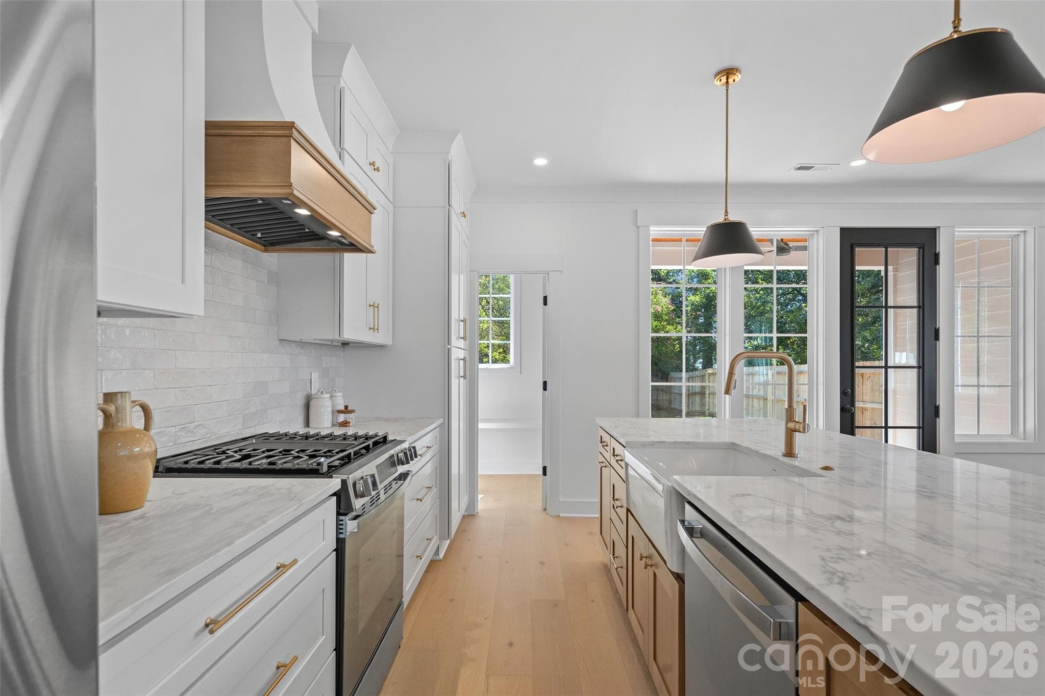 Townhouse at 2902 Dogwood Avenue, Charlotte, photo 12 of 38