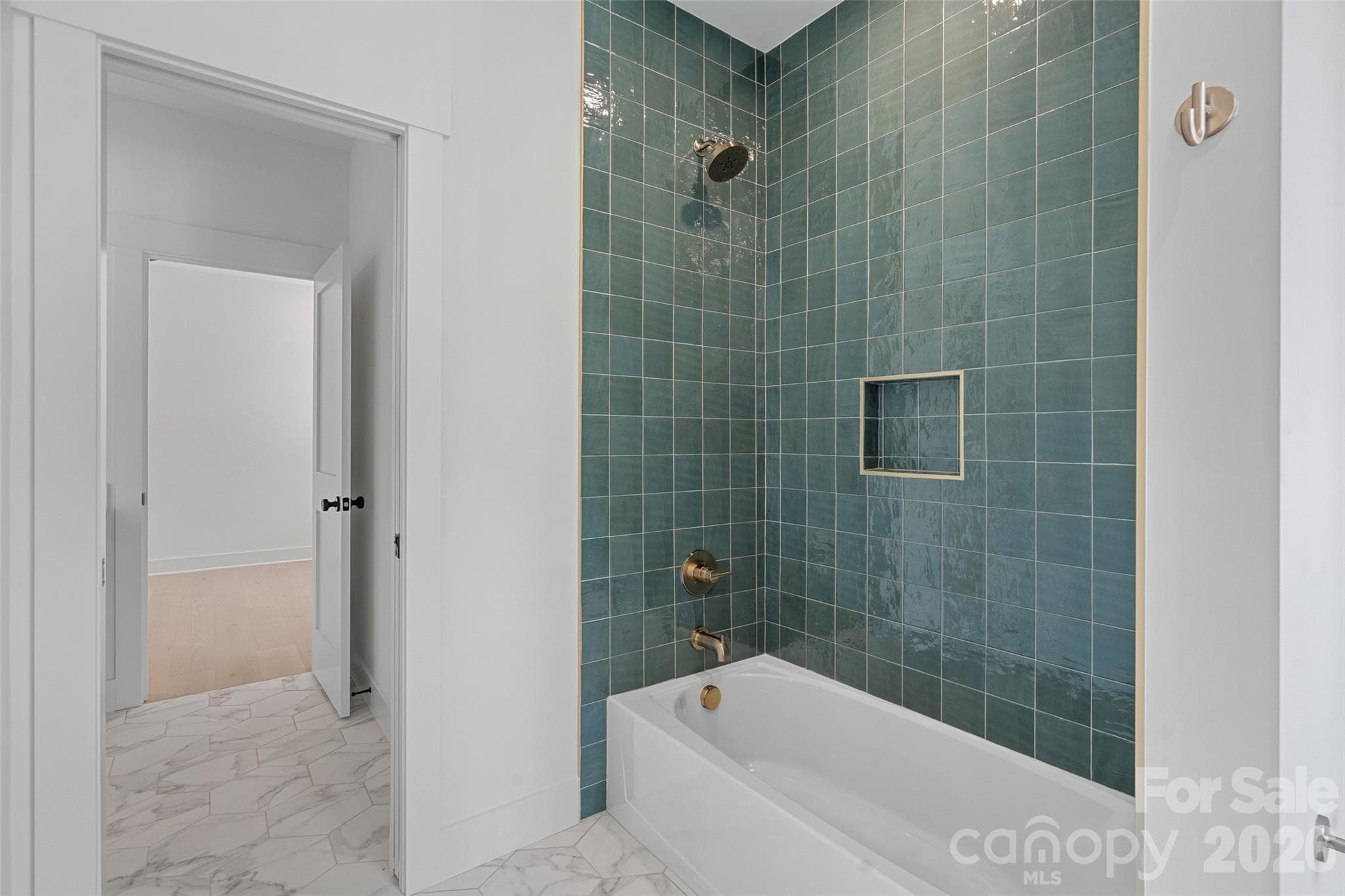 Townhouse at 2902 Dogwood Avenue, Charlotte, photo 30 of 38