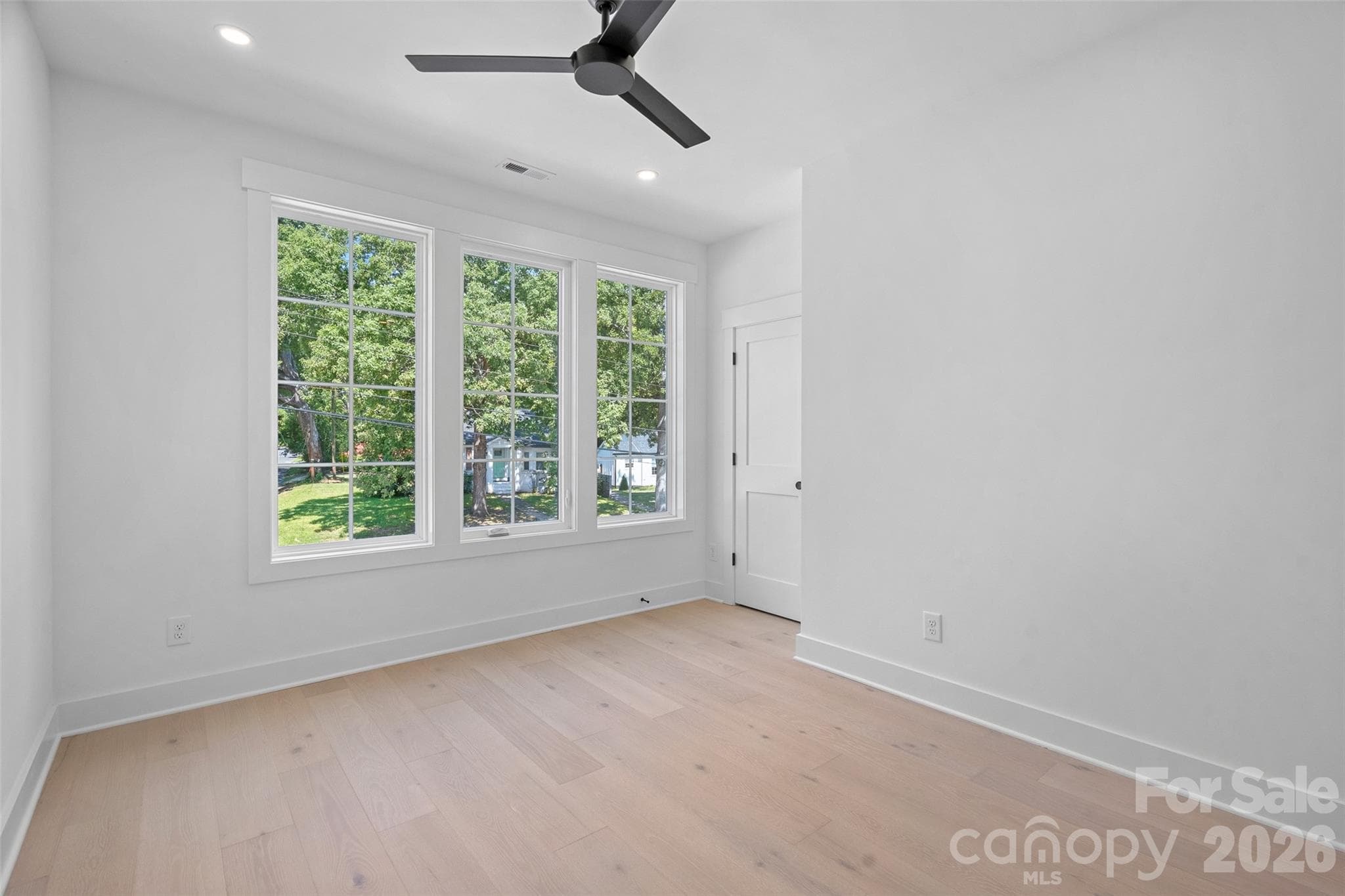 Townhouse at 2902 Dogwood Avenue, Charlotte, photo 31 of 38