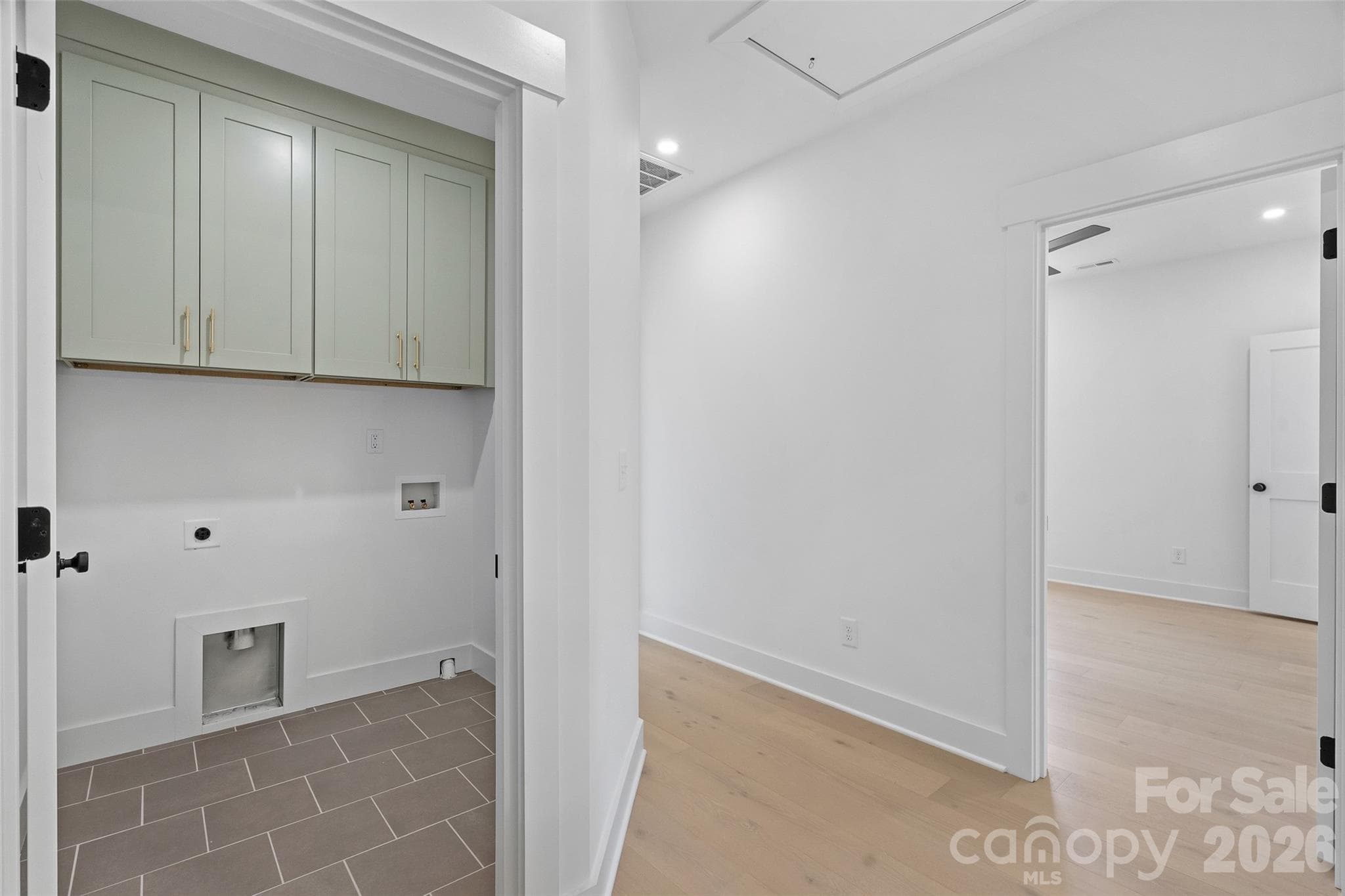 Townhouse at 2902 Dogwood Avenue, Charlotte, photo 33 of 38