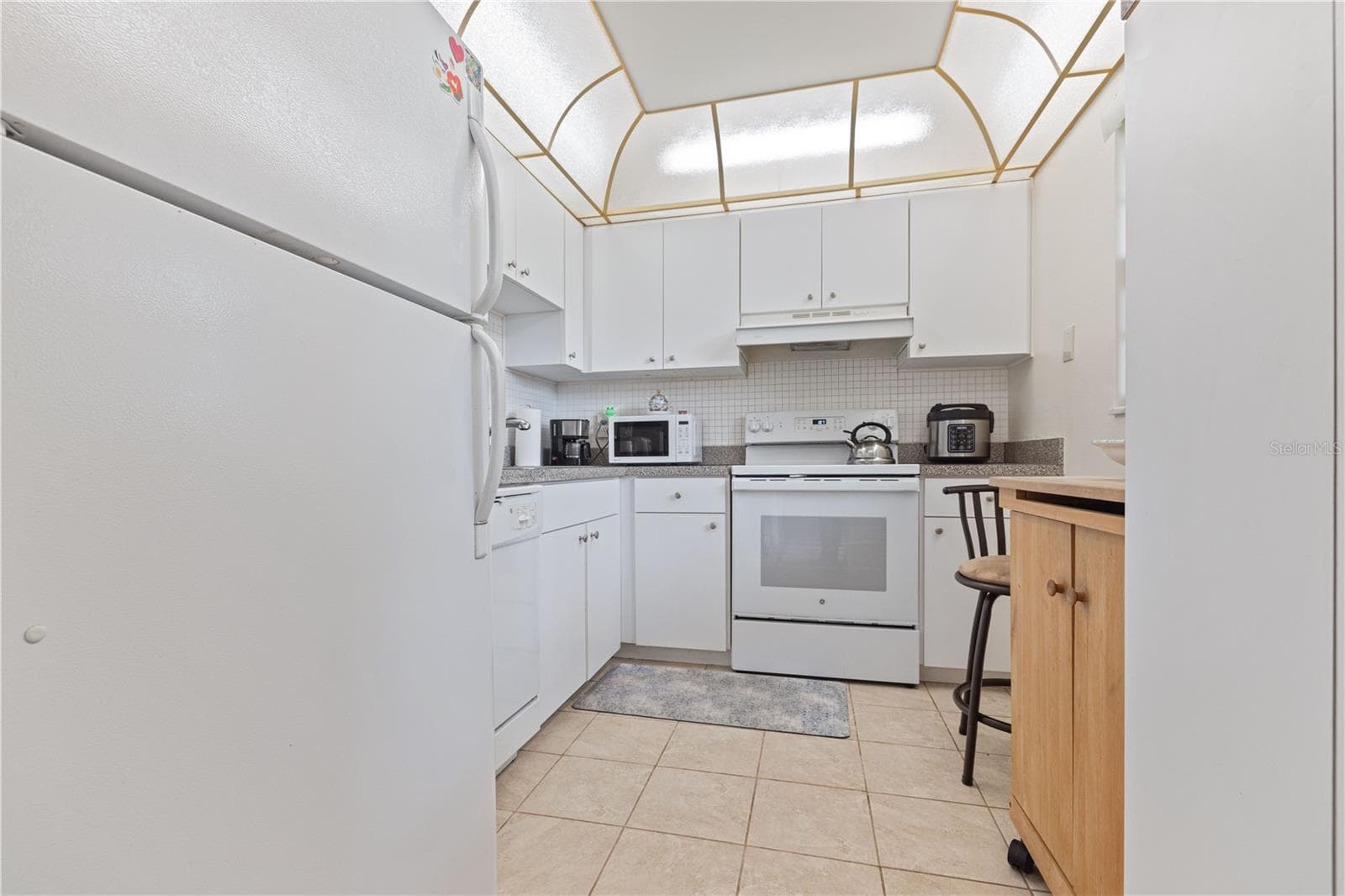 Condominium at 19029 US HIGHWAY 19 N #3-1, CLEARWATER, photo 7 of 33