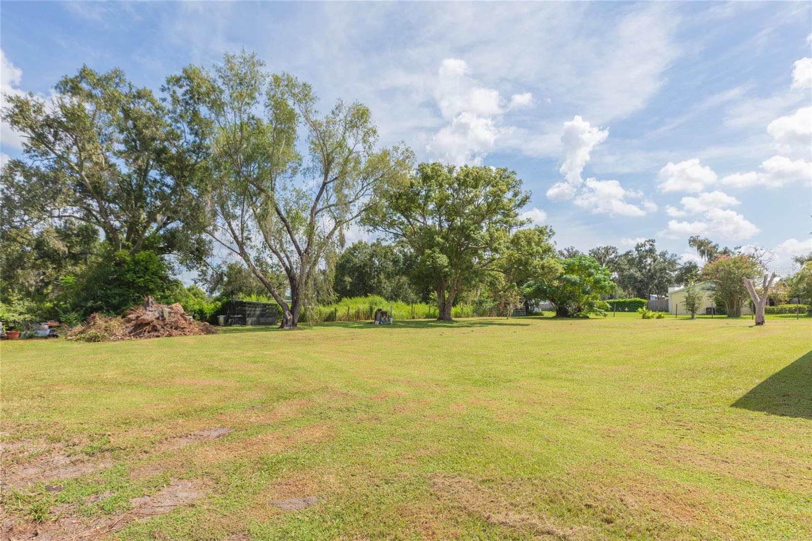 Single Family Residence at 2630 KEYSVILLE DR, LITHIA, photo 8 of 43