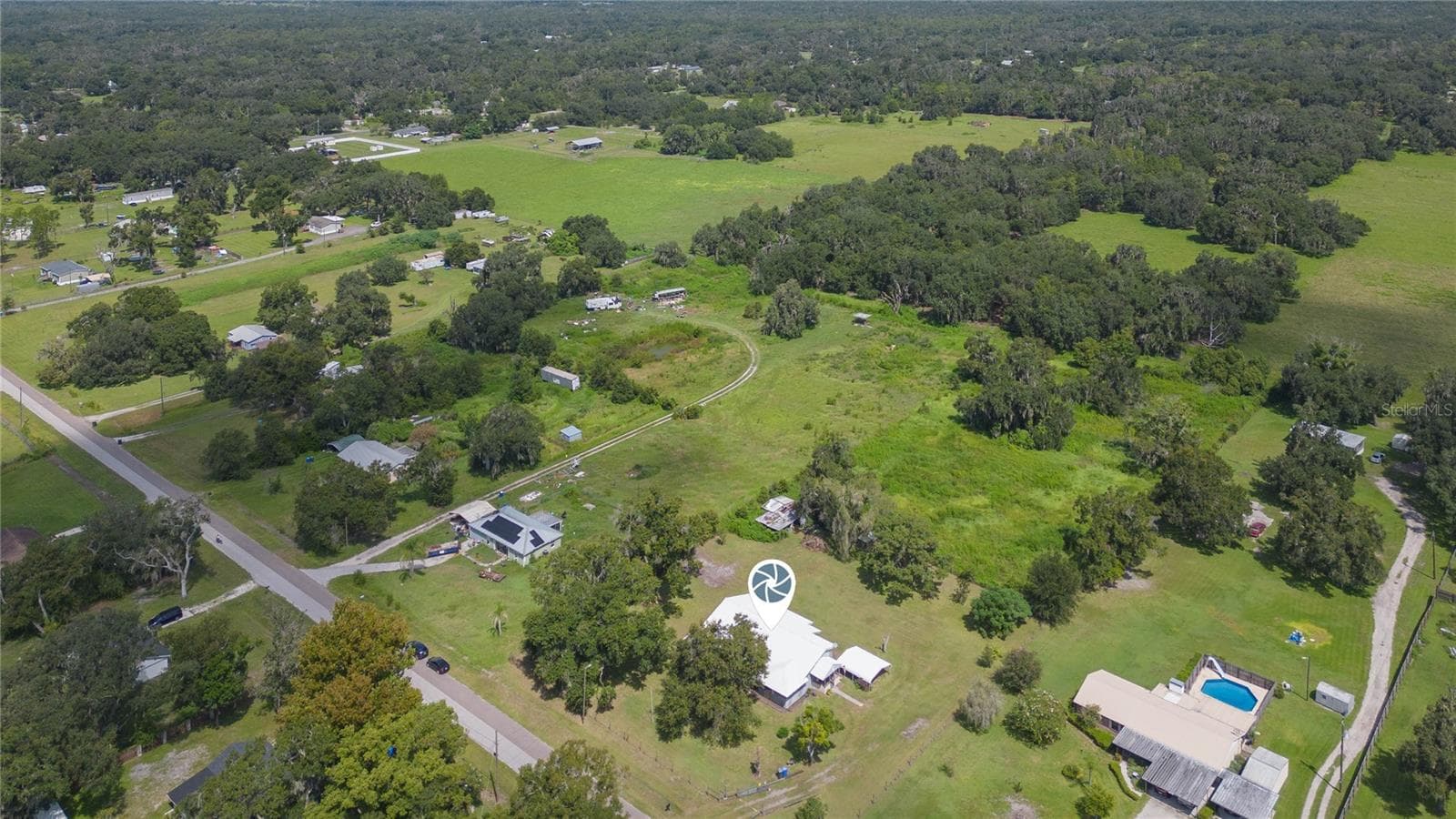 Single Family Residence at 2630 KEYSVILLE DR, LITHIA, photo 10 of 43